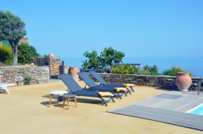 Family villa with a swimming pool and sea view in the area of Otzia